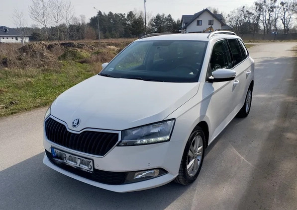 Skoda Fabia cena 23900 przebieg: 199000, rok produkcji 2019 z Oświęcim małe 154